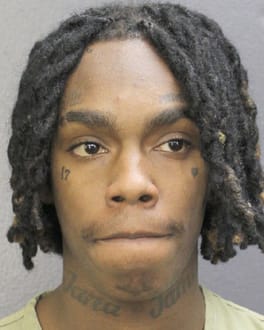 YNWメリー（ラッパー・歌手）の写真