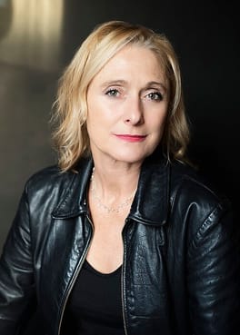 キャロライン・グッドール（脚本家・舞台俳優）の写真