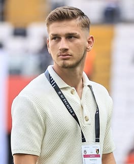 セミ・クルチソイ（サッカー選手）の写真
