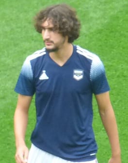 ヤシン・アドリ（サッカー選手）の写真