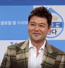 Photo of Jun Hyun-moo