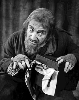Photo of Clive Revill