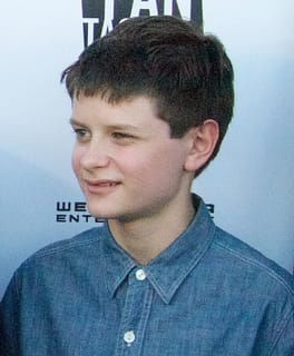チャーリー・ターハン(映画俳優・テレビ俳優)の写真