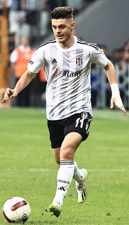 Photo of Milot Rashica