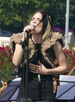 Photo of Skylar Grey