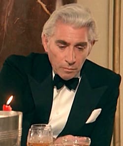 Photo of Frank Finlay